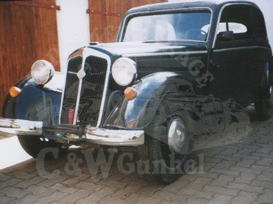 IFA F8 Limousine in der Seitenansicht